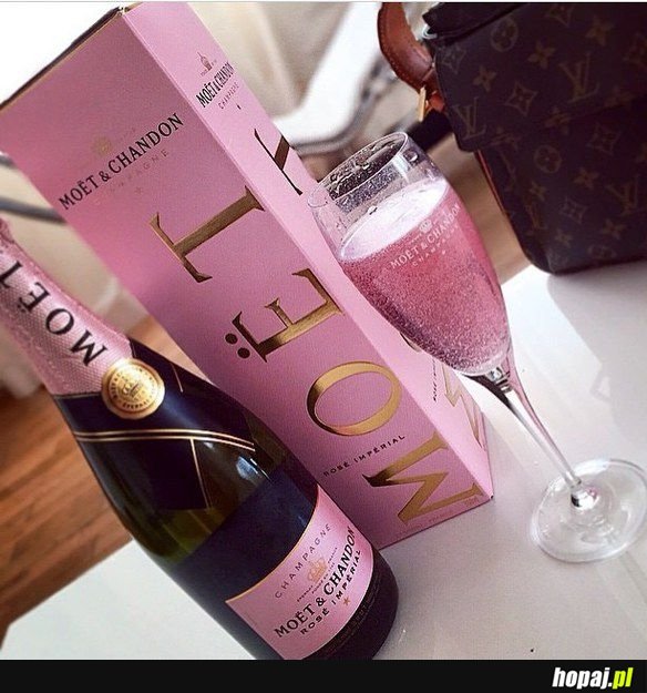 Różowy szampan