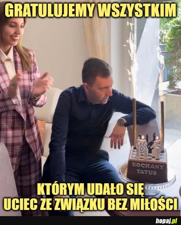 Najśmieszniejsze, że on za ten tort zapłacił xD.