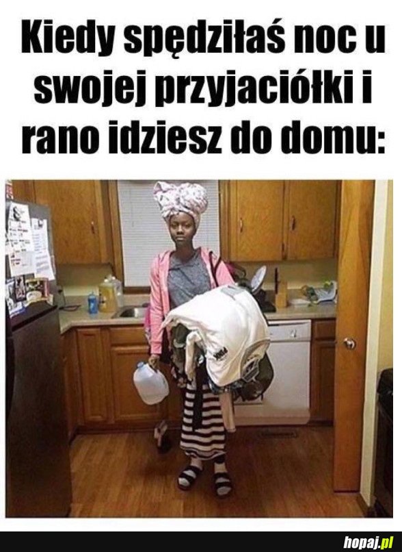 NOC U PRZYJACIÓŁKI