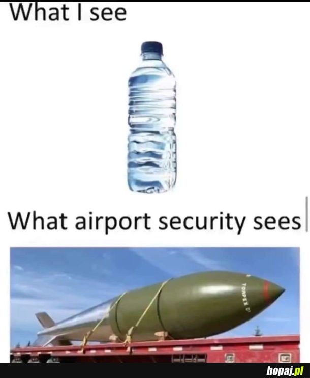Butelka wody na lotnisku