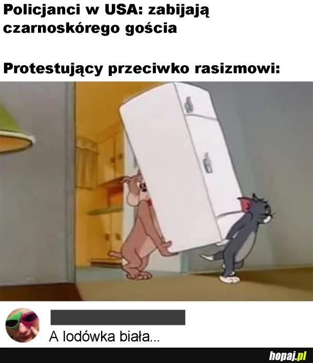 Biała lodówka