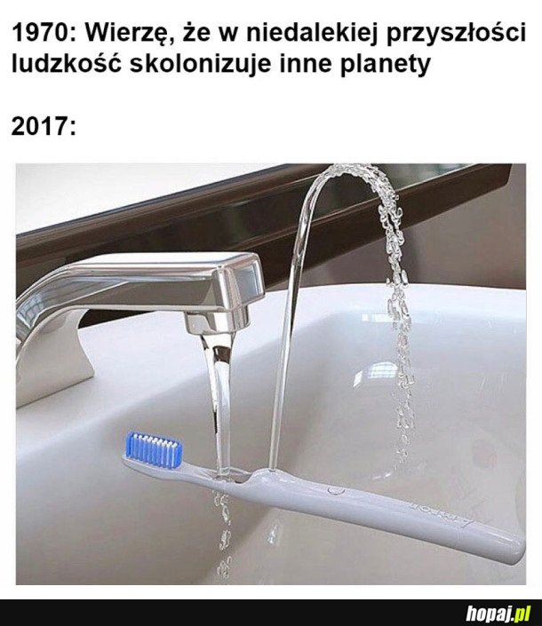 PRZYSZŁOŚĆ JEST TU I TERAZ