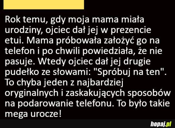 Uroczy sposób na wręczenie prezentu