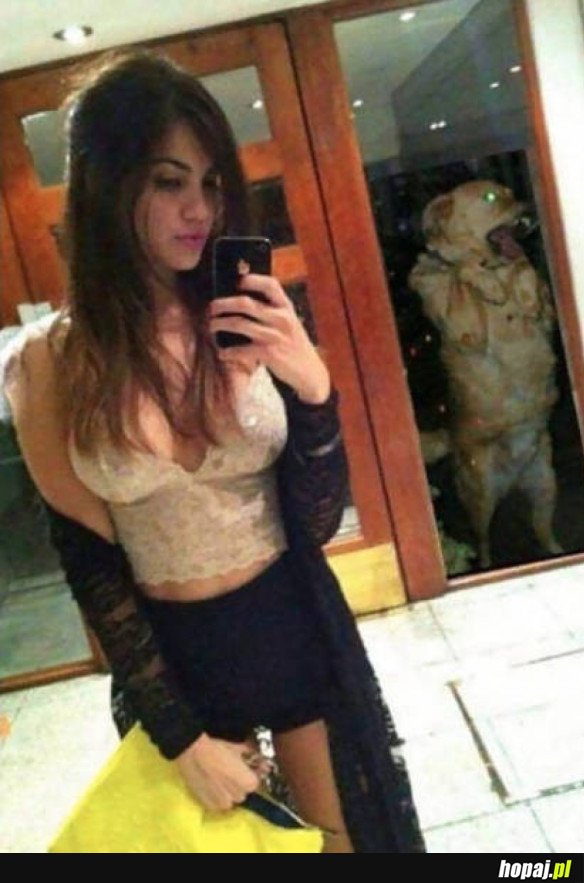 ZANIM WRZUCISZ SELFIE DO INTERNETU, LEPIEJ DOKŁADNIE JE OBEJRZYJ