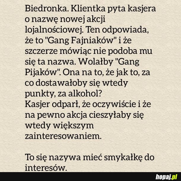 Nie znam się, ale według mnie należy mu się awans