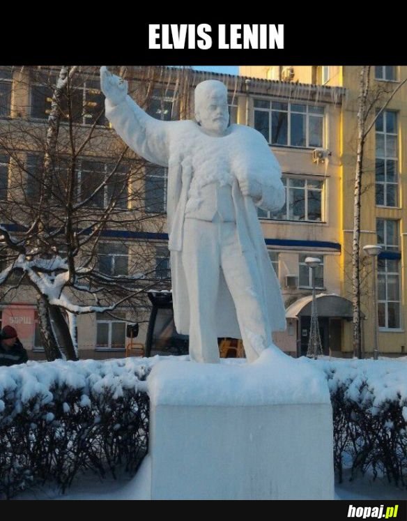 Zaśnieżony pomnik