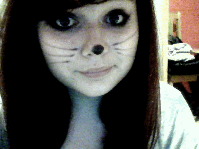 Kiss kitty ?