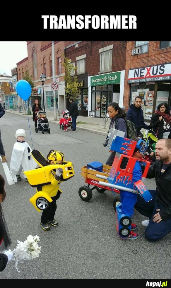 STRÓJ NA HALLOWEEN