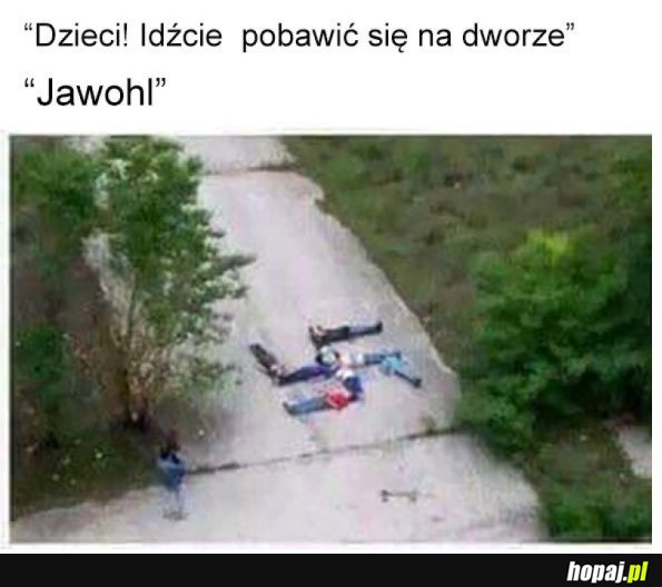 ZABAWA NA DWORZE