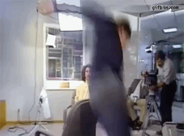 Bill Gates skacze
