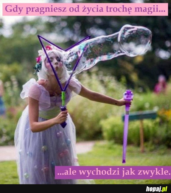 TROCHĘ MAGII