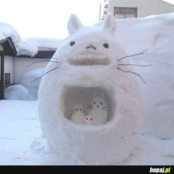 Bałwany niezwiązane z polską polityką