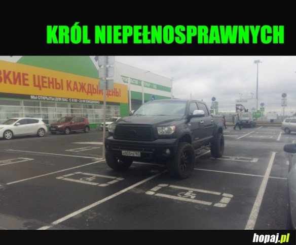 NA PARKINGU