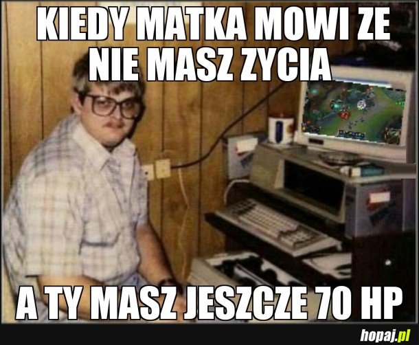 TYPOWY GRACZ