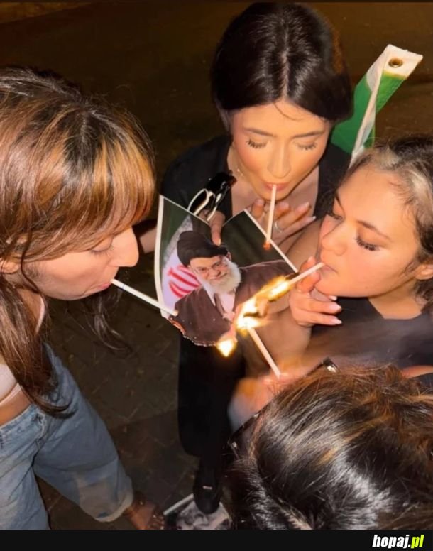 Iranki w żałobie po dyktatorze