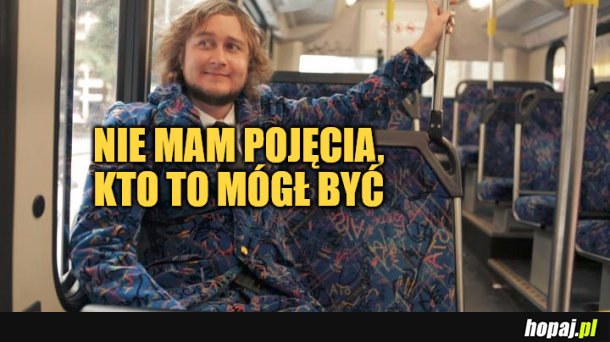 Jak podaje tvn24.pl, w jednym ze szczecińskich tramwajów para pasażerów wycięła tapicerkę z ośmiu oparć i dwóch siedzisk. Do zdarzenia doszło 26 kwietnia po południu na pętli Gocław. Straty oszacowano na pięć tysięcy złotych