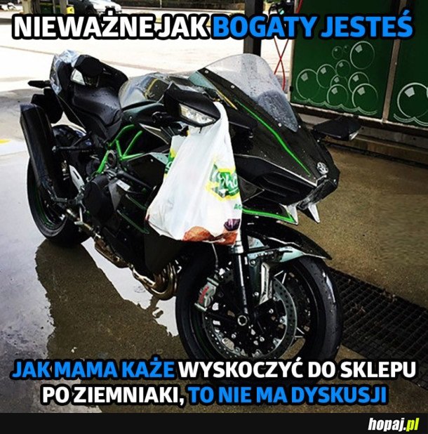 MAMA KAŻE DZIECKO MUSI