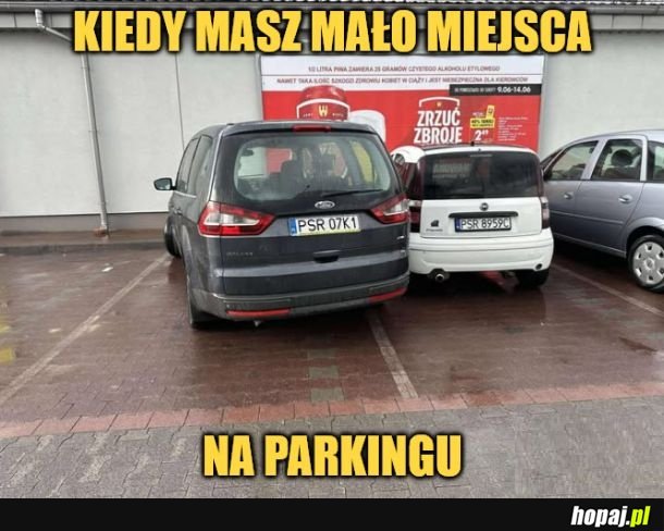 Mało miejsca.
